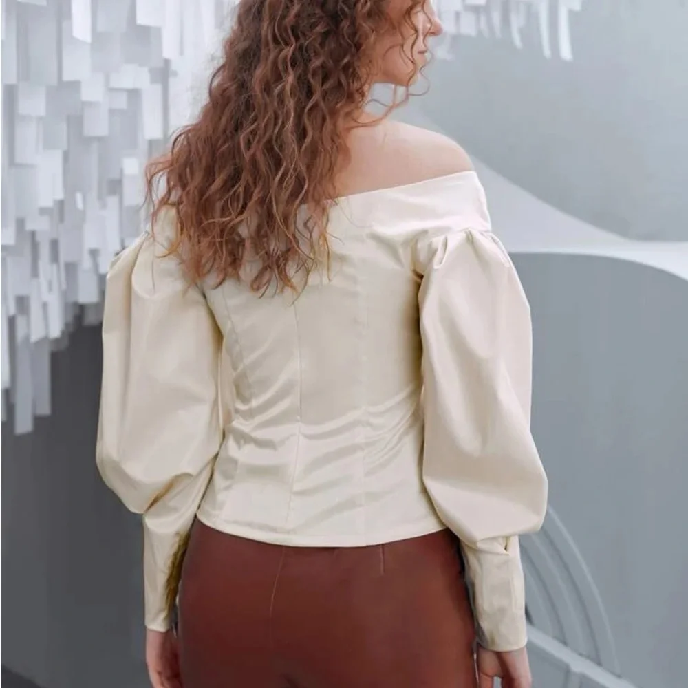 Cream / ivory Off Shoulder Bishop Sleeve puff Sleeve Zip Back Blouse - Picture 5 of 10